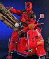 DeadpoolStatue10